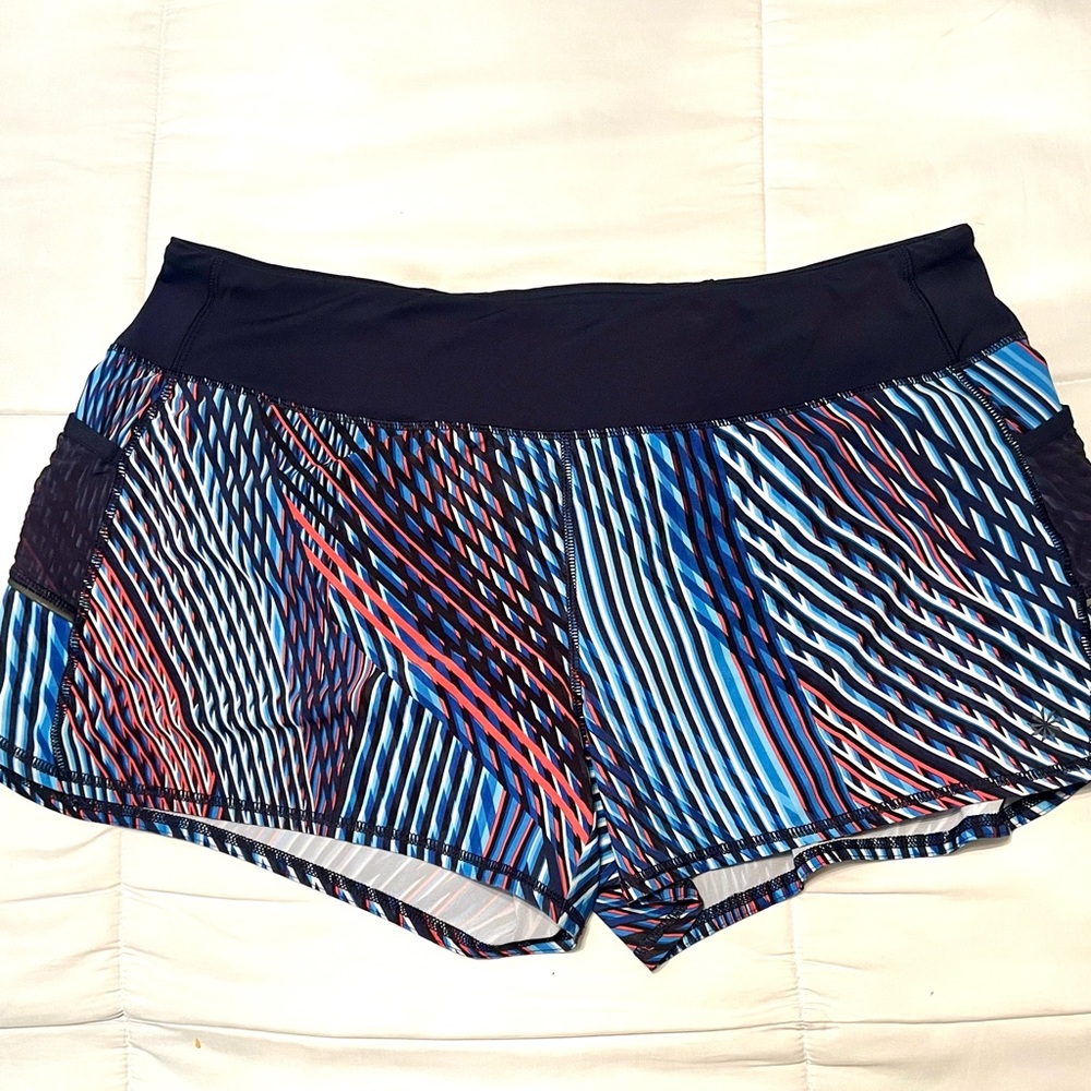 Athleta Mosaic Ready‎ Set Go Black, Blue & Red Shorts-Size XL

SKU 0205